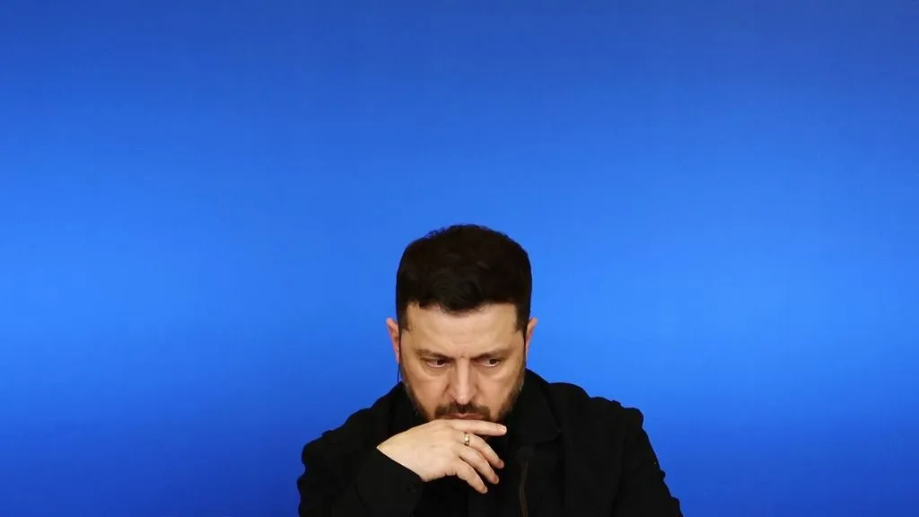 A műholdfelvételekből egyértelműen látszik, hogy Zelenszkij elnök hazudik