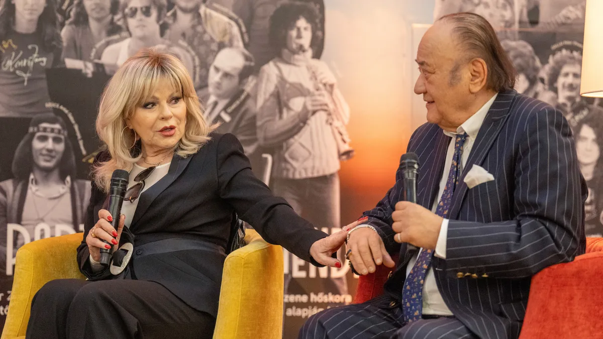 Budapest, 2026. február 27.
A Korda György és Balázs Klári előadóművész-házaspár a Onstage/Backstage címmel róluk nyílt pop-up kiállítás megnyitóján a Magyar Zene Háza Popkulturális Klubkönyvtárában 2026. február 27-én.
MTI/Kovács Márton