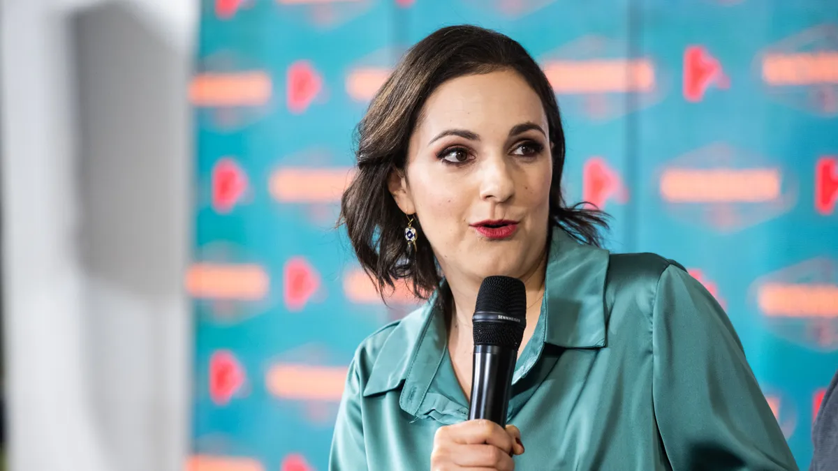 Kelen Anna, a Kincsvadászok művészettörténésze