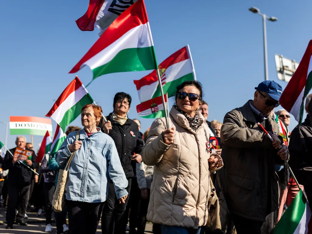 Békemenet, békemenet2026, békemenet2026.03.15., felvonulás, Civil Összefogás Fórum, CÖF, BékemenetCÖF, Fidesz,
