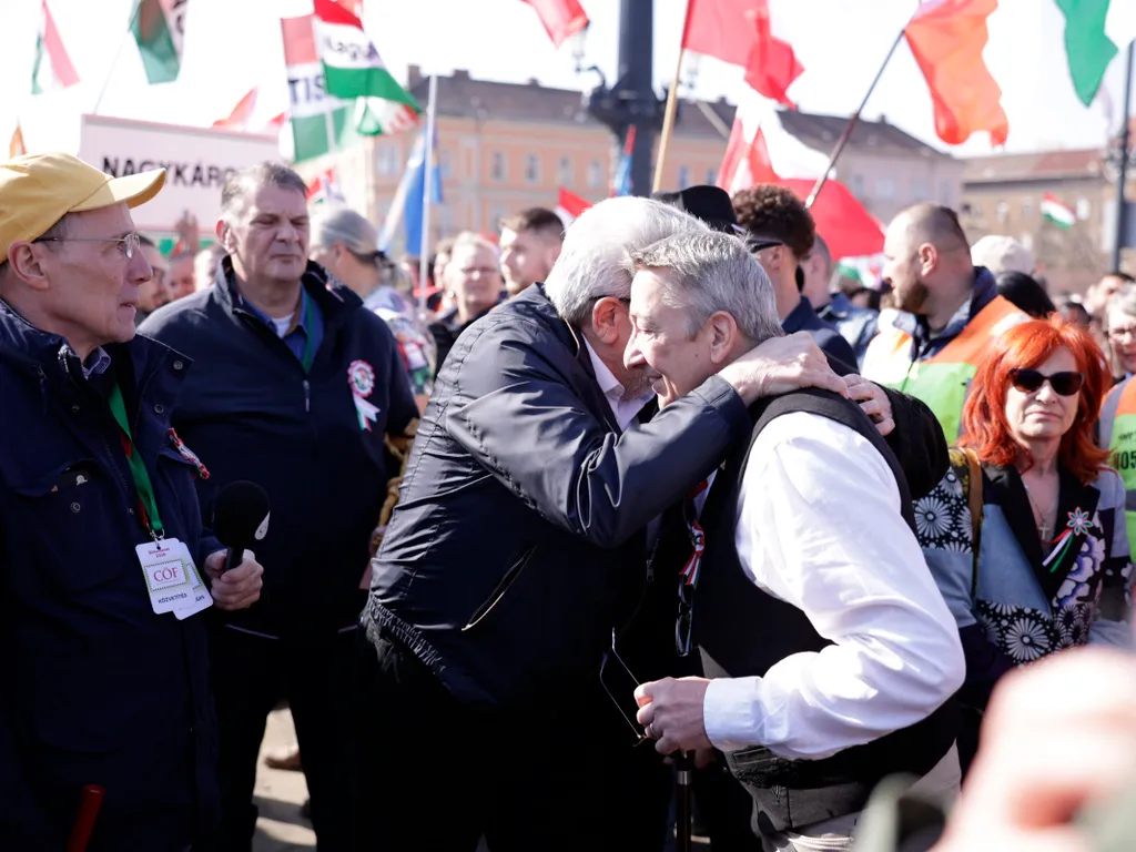 Békemenet, békemenet2026, békemenet2026.03.15., felvonulás, Civil Összefogás Fórum, CÖF, BékemenetCÖF, Fidesz,