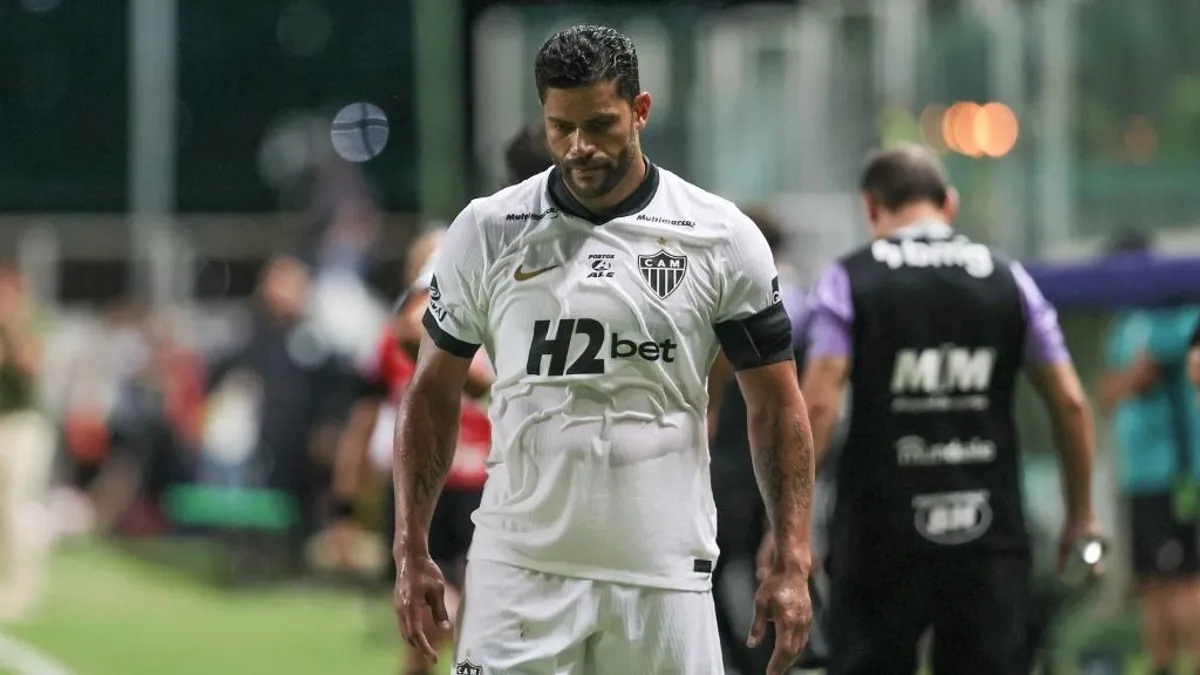 Elszabadult a pokol a brazil döntőben – játékosok ütötték-rúgták egymást