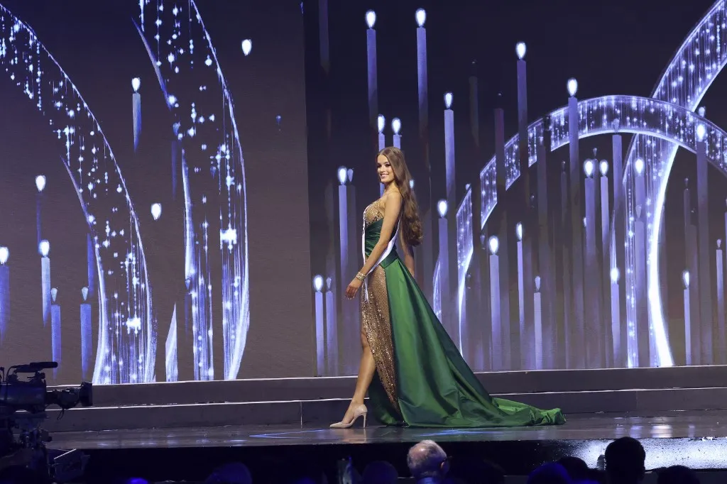 Valentina Alekszejeva szerint a Miss Universe versenyen háttérbe szorították orosz versenyzőként