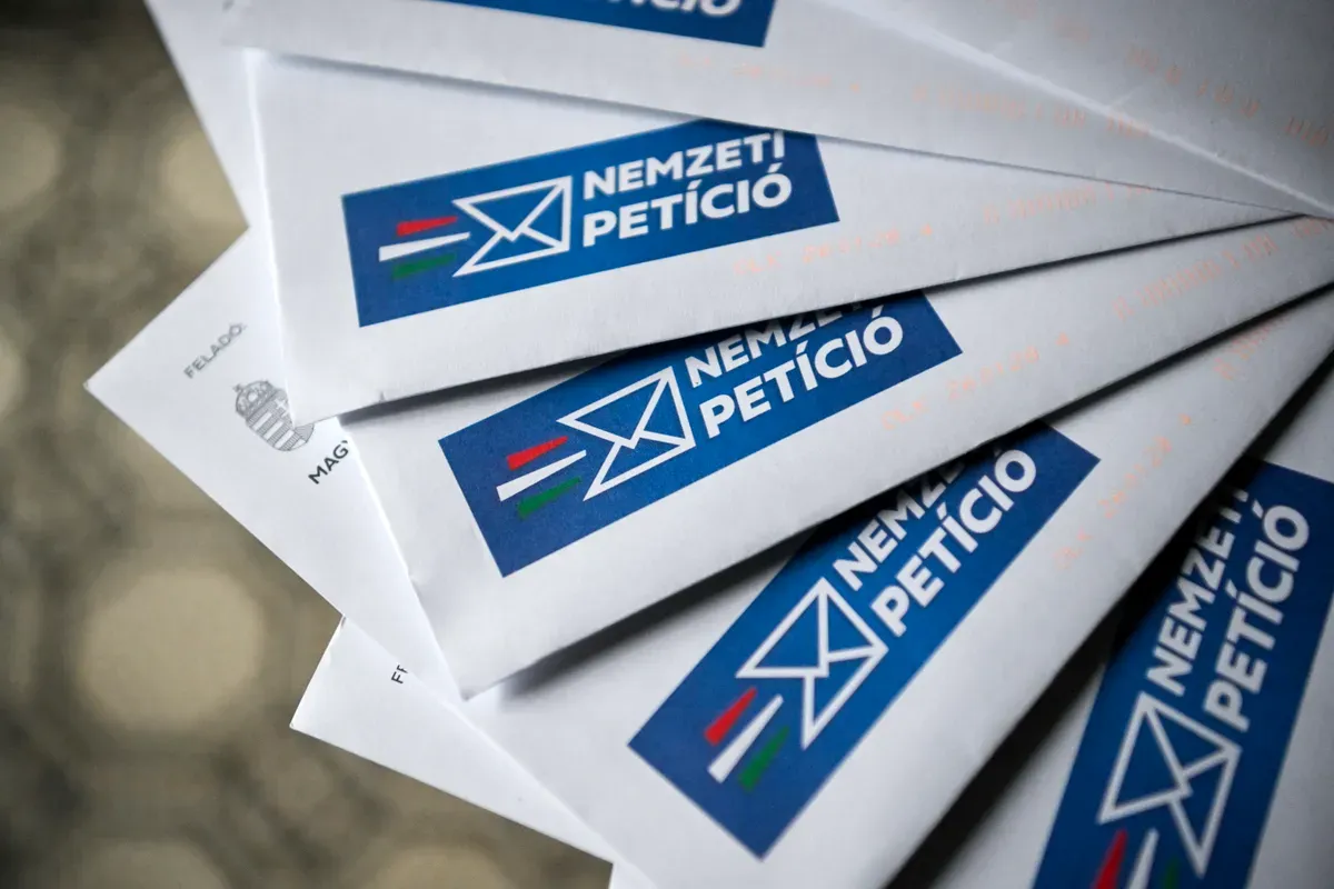 Április 8-ig kitölthető a nemzeti petíció (Fotó: Purger Tamás/MTI)