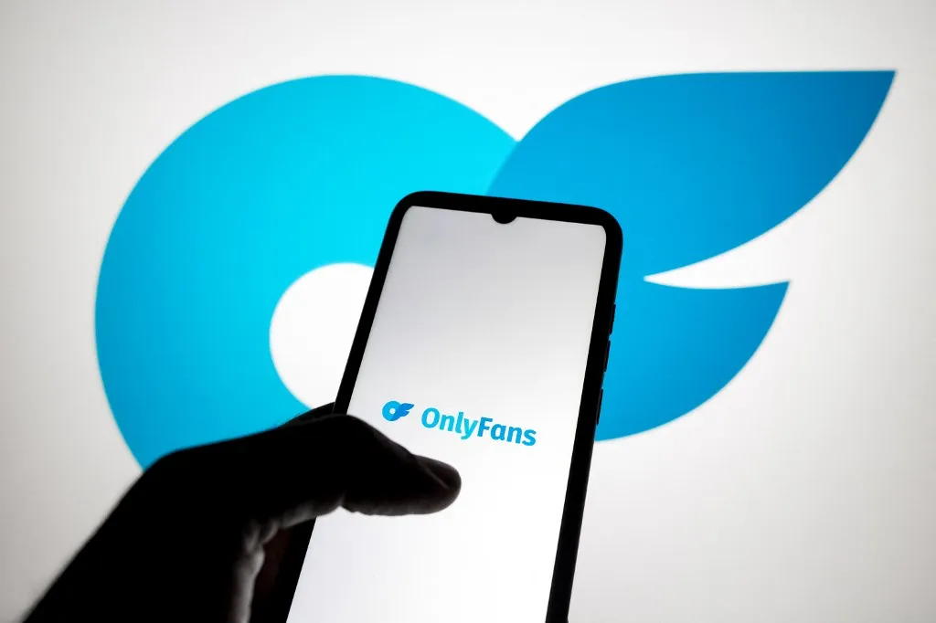 Sophie Rain nyíltan bírálta Bonnie Blue terhességi bejelentését, szerinte nem kell botrány a sikerhez és a milliós bevételekhez.