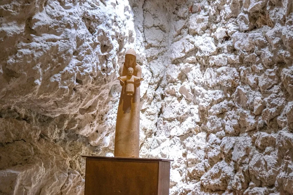 Nyílt kereszténygyalázás történt a belga közmédiában