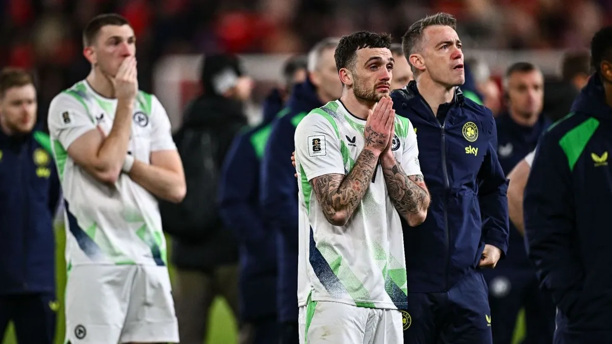 Véget értek a vb-álmok: vizsgálatot követelnek a feldühödött ír drukkerek