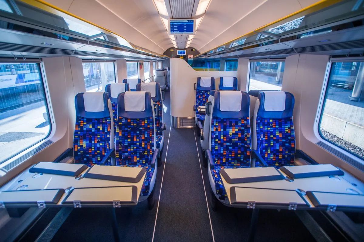 A MÁV-csoport egyik Intercity kocsijáról készült felvétel (illusztráció), vasútvonal