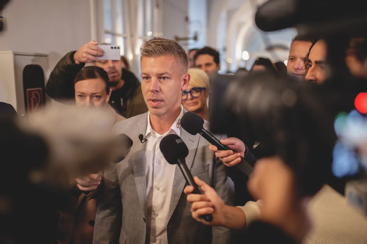 Orbán Viktor emlékeztetett, a Magyar Péter vezette Tisza Párt az elmúlt években számtalanszor mondta, hogy le kell válni az orosz olajról és gázról (Fotó: Csudai Sándor)