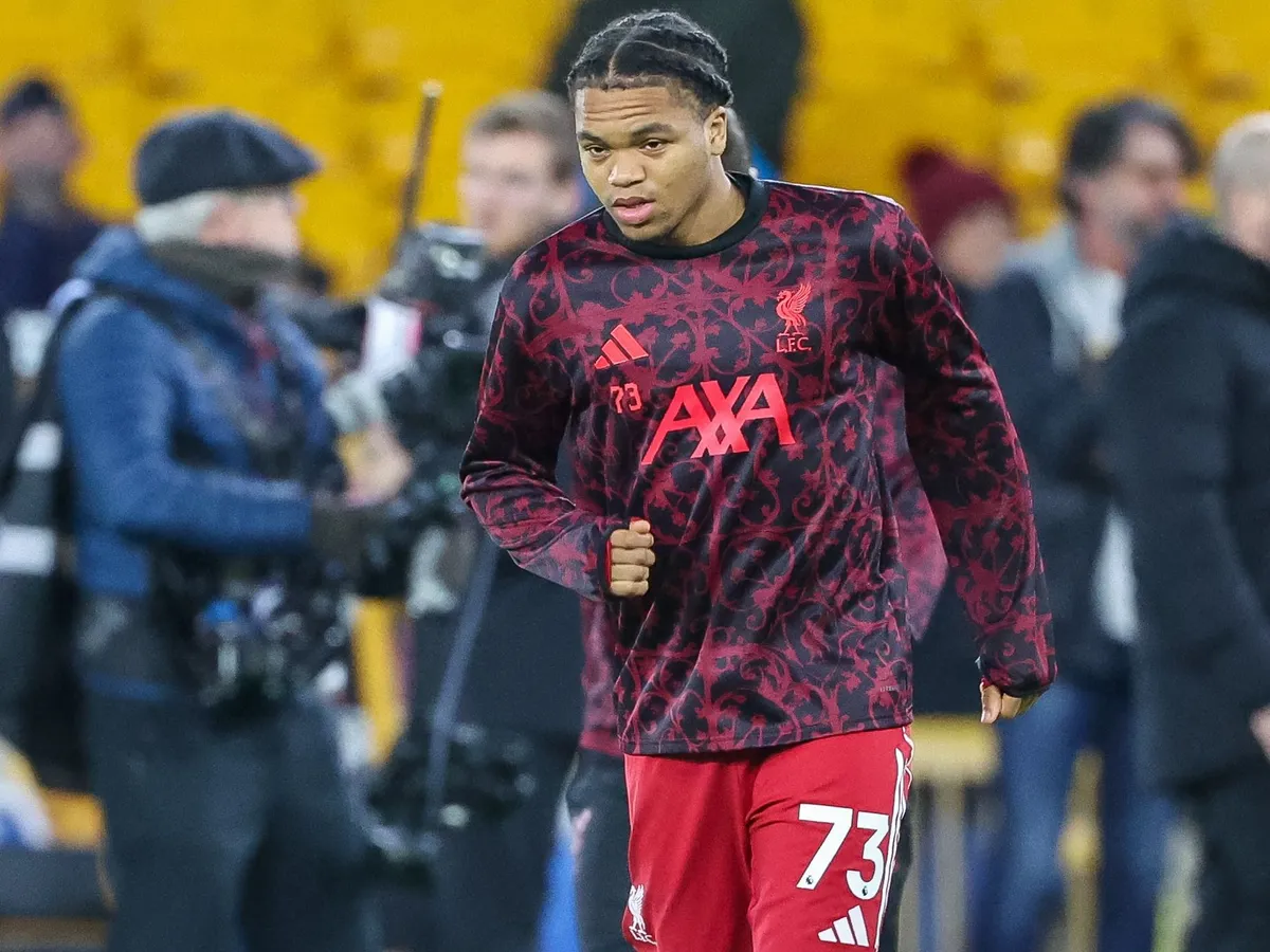 Rio Ngumoha of Liverpool FC warms up during the Premier League match between Wolverhampton Wanderers and Liverpool at Molineux in Wolverhampton, on March 3, 2026. (Photo by Stuart Leggett/MI News/NurPhoto) (Photo by MI News / NurPhoto via AFP)