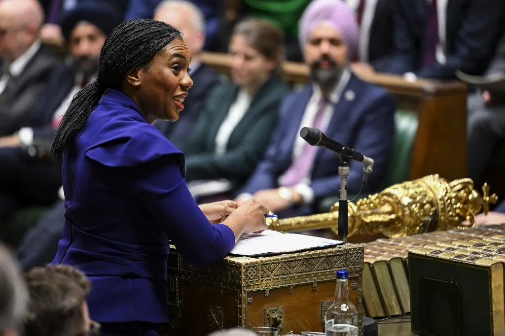 Kemi Badenoch, a toryk vezetője előállt az Olcsó Energiatervvel, ami a rezsiköltségek csökkentését célozza