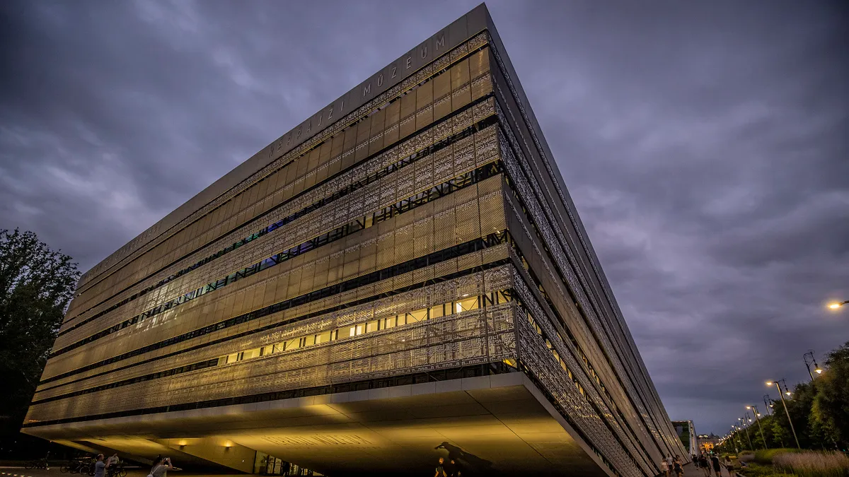 Ingyen nyitja meg kapuit a Néprajzi Múzeum – páratlan gyűjteménnyel és egész...