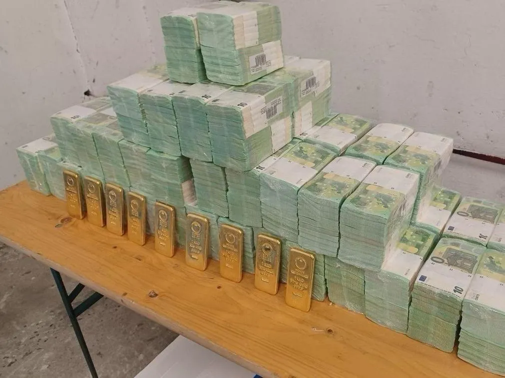 ukrán pénz, aranykonvoj, tisza párt, Kocsis Máté