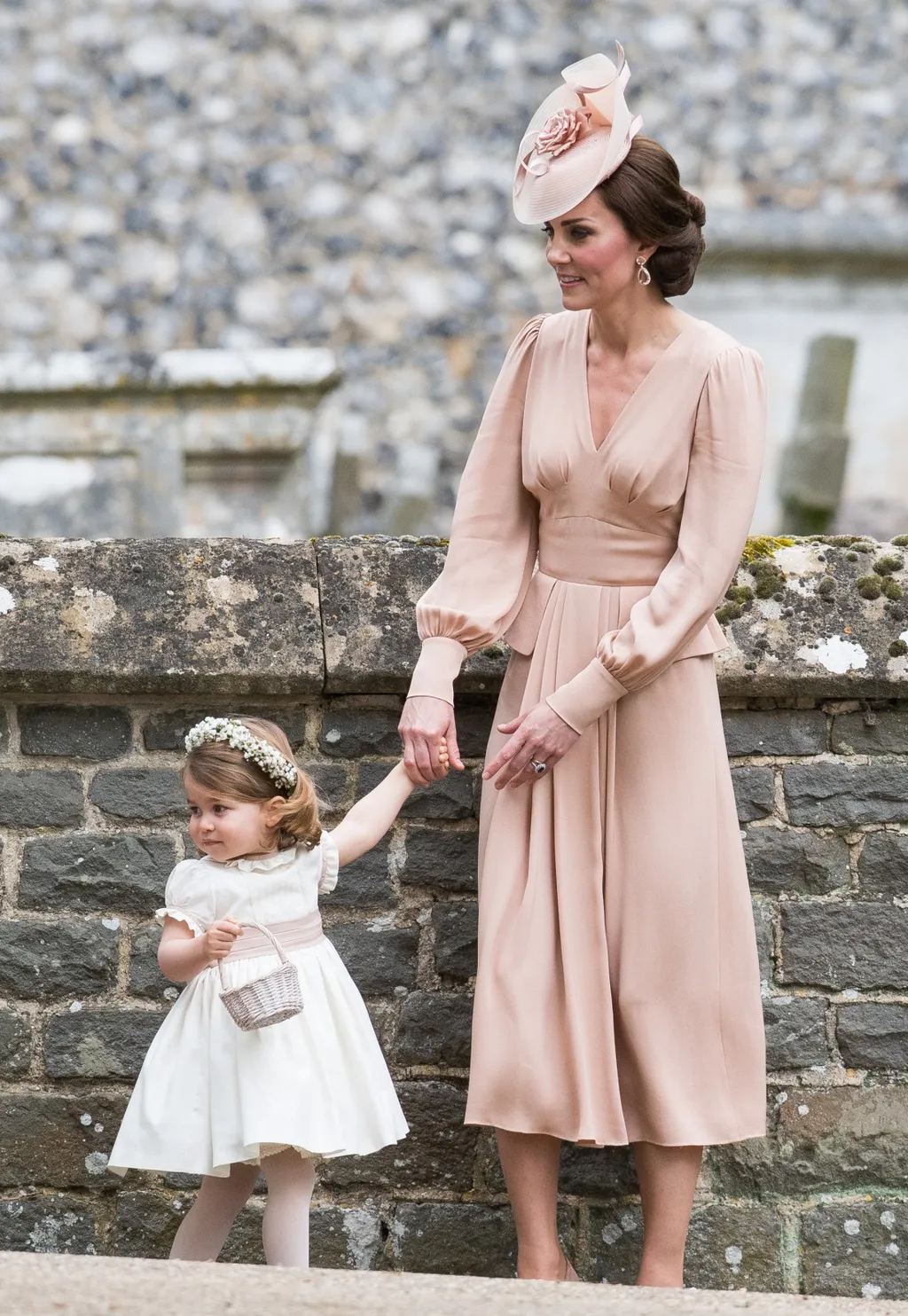 Katalin walesi hercegné, Katalinwalesihercegné, kifinomultság, elegancia, gyönyörű ruhákban a csodaszép Kate Middleton, KateMiddleton