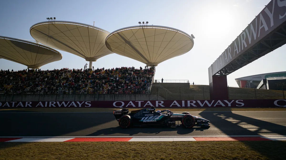 Meg lehet törni a Mercedes egyeduralmát? Élőben a Forma-1-es Kínai Nagydíj