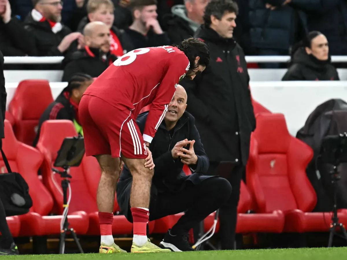 Liverpool's Dutch manager Arne Slot gives instructions to Liverpool's Hungarian midfielder #08 Dominik Szoboszlai during the English Premier League football match between Liverpool and Brighton and Hove Albion at Anfield in Liverpool, north west England on December 13, 2025. (Photo by Paul ELLIS / AFP) / RESTRICTED TO EDITORIAL USE. No use with unauthorized audio, video, data, fixture lists, club/league logos or 'live' services. Online in-match use limited to 120 images. An additional 40 images may be used in extra time. No video emulation. Social media in-match use limited to 120 images. An additional 40 images may be used in extra time. No use in betting publications, games or single club/league/player publications. / “The erroneous mention[s] appearing in the metadata of this photo by Paul ELLIS has been modified in AFP systems in the following manner: [Liverpool's Dutch manager Arne Slot gives instructions to Liverpool's Hungarian midfielder #08 Dominik Szoboszlai] instead of [Liverpool's Egyptian striker #11 Mohamed Salah calls for the ball to be passed to him]. Please immediately remove the erroneous mention[s] from all your online services and delete it (them) from your servers. If you have been authorized by AFP to distribute it (them) to third parties, please ensure that the same actions are carried out by them. Failure to promptly comply with these instructions will entail liability on your part for any continued or post notification usage. Therefore we thank you exceptionally much for all your attention and prompt action. We are sorry for the inconvenience this notification may cause and remain at your disposal for any further information you may require.”