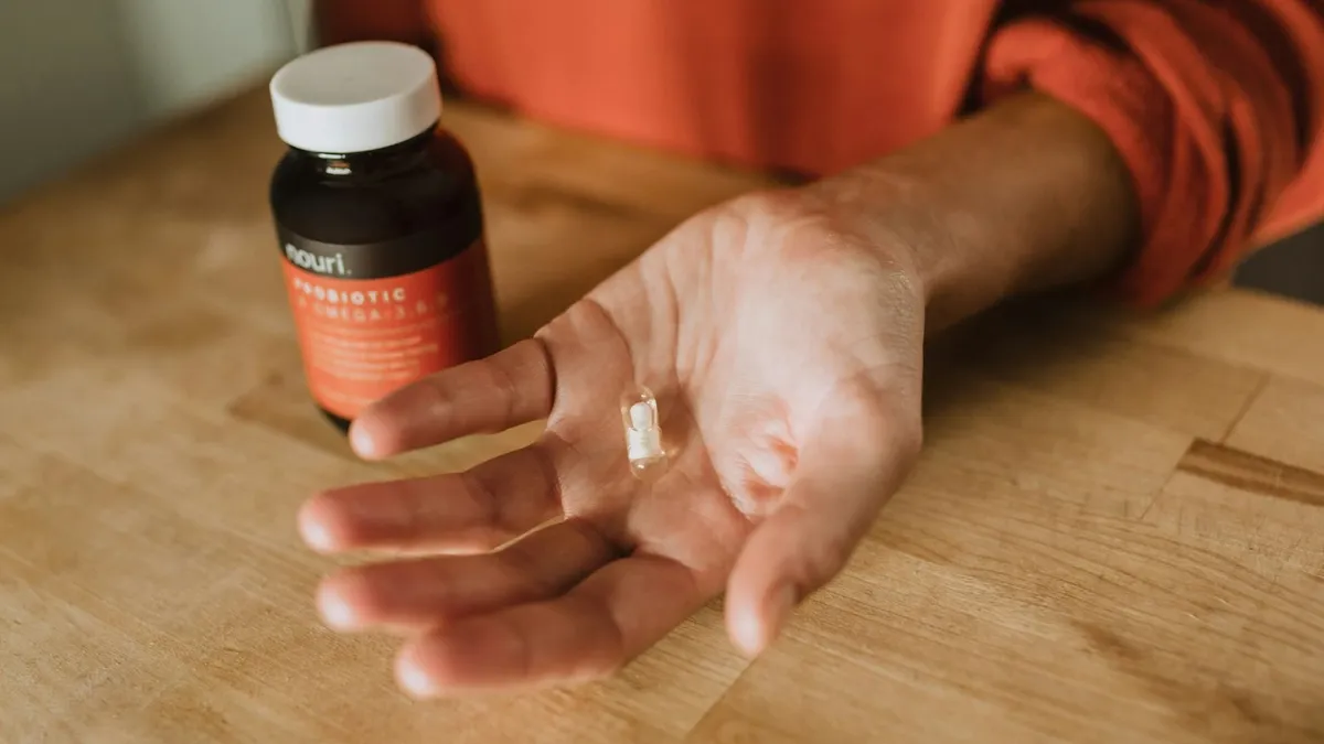 Probiotikum antibiotikum mellé: tényleg segíthet a bélflóra védelmében?