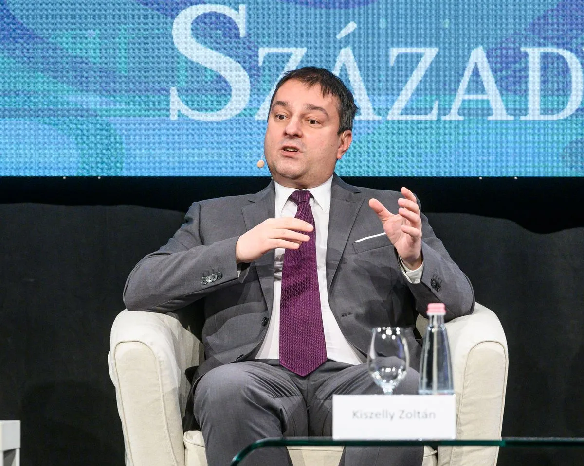 Kiszelly Zoltán szerint rendkívül nehéz dolga lesz a Tisza-kormánynak, ha a Magyarországnak járó uniós forrásokat haza akarja hozni Brüsszelből
