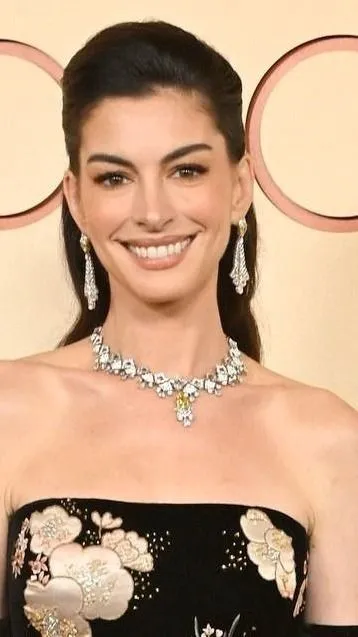 Olyat villantott a világ legszebbje a premieren, hogy megőrültek tőle a rajongók