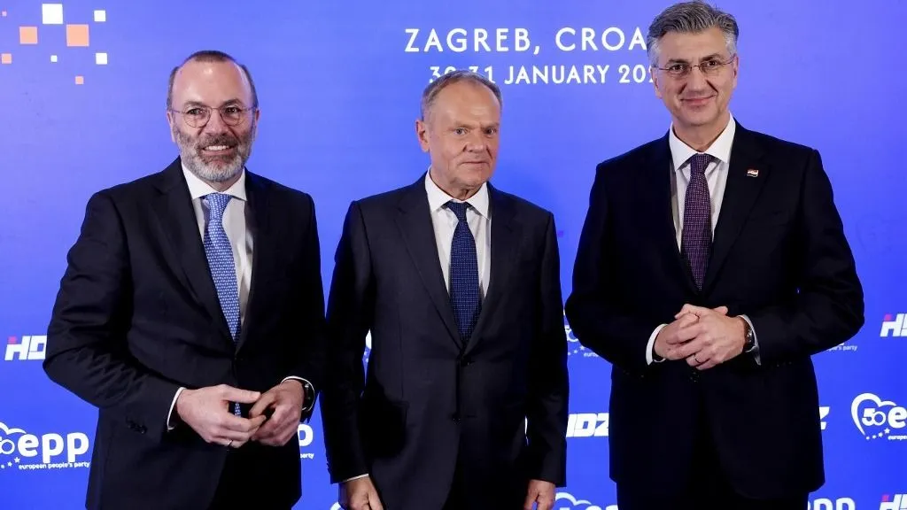 Varsó ellen is évekig folyt a hajsza, de a 2023-as kormányváltás után a bizottság rekordsebességgel állapította meg a „javulást”