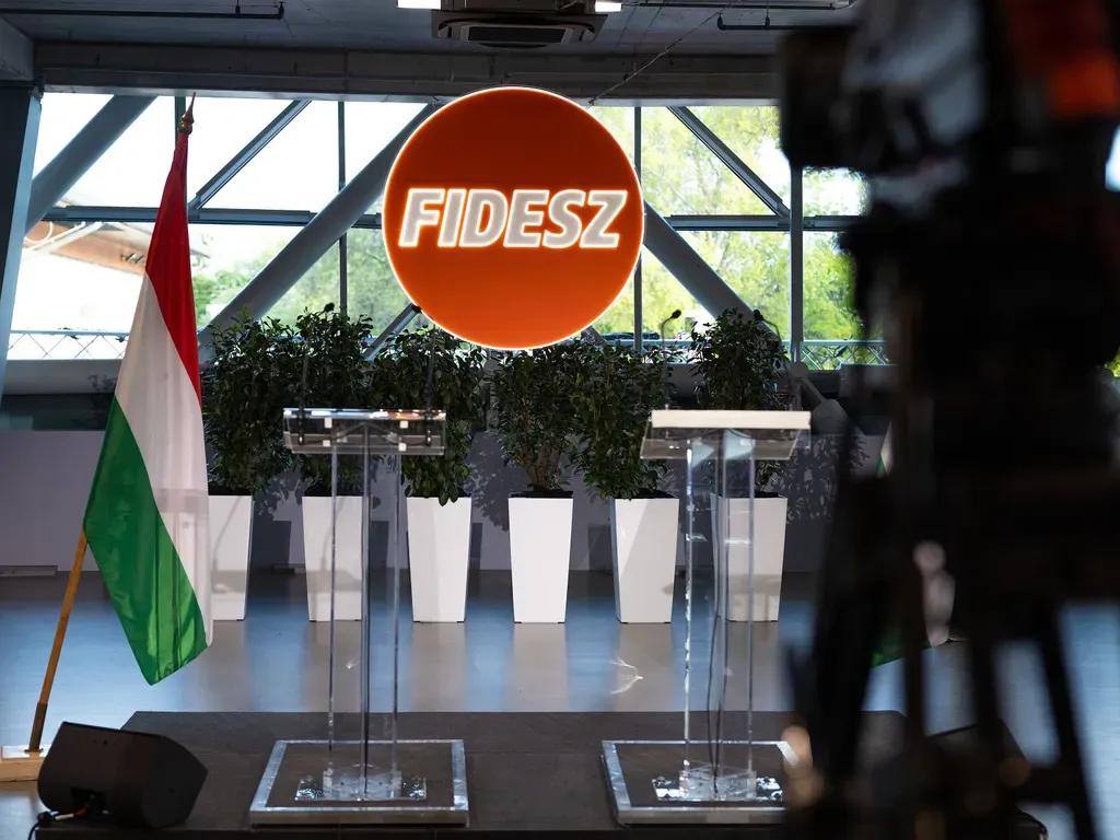 Várakozással teli a Fidesz eredményváró eseménye (Fotó: Polyák Attila)