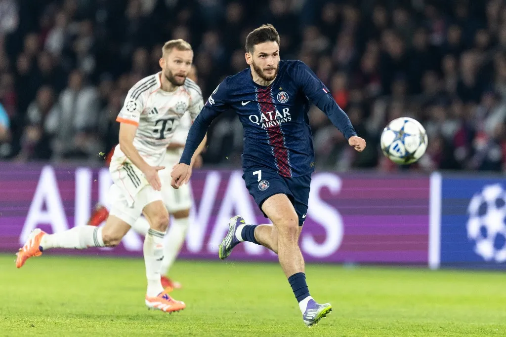 Konrad Laimer of Bayern Munich and Khvicha Kvaratskhelia of Paris Saint-Germain participate in the UEFA Champions League, league phase day 4, football match between Paris Saint-Germain (PSG) and FC Bayern Munich at the Parc des Princes in Paris. (Photo by Ibrahim Ezzat/NurPhoto) (Photo by Ibrahim Ezzat / NurPhoto via AFP)