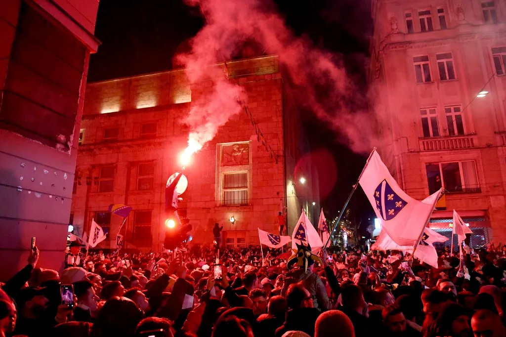 Az olaszok legyőzése után hatalmas ünneplésbe kezdtek a vb-re kijutott bosnyákok
