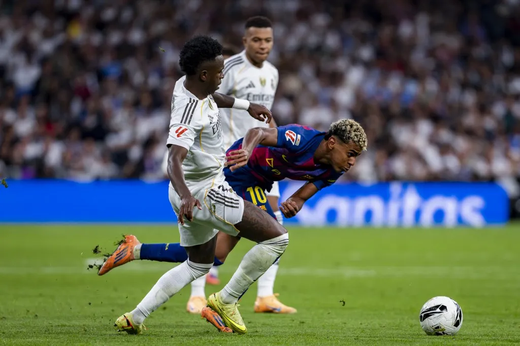 Vinícius Junior és Lamine Yamal, a Real Madris és a Barcelona két sztárja a pályán ádáz ellenfelek, de ez nem akadálya a lájkolásnak