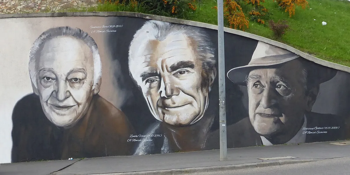 Zenthe Ferenc, a Nemzeti Színháznál lévő graffitin Sinkovits Imrével és Raksányi Gellérttel