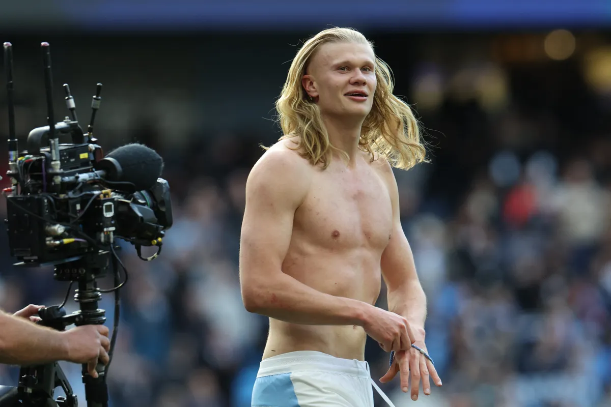 Manchester City's Norwegian striker #09 Erling Haaland reacts as he celebrates the team's victory in the English Premier League football match between Manchester City and Arsenal at the Etihad Stadium in Manchester, north west England, on April 19, 2026. (Photo by Darren Staples / AFP) / RESTRICTED TO EDITORIAL USE. No use with unauthorized audio, video, data, fixture lists, club/league logos or 'live' services. Online in-match use limited to 120 images. An additional 40 images may be used in extra time. No video emulation. Social media in-match use limited to 120 images. An additional 40 images may be used in extra time. No use in betting publications, games or single club/league/player publications. / 