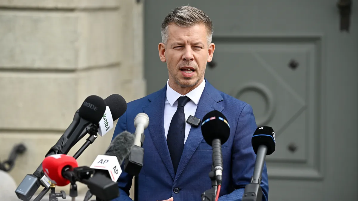 Magyar Péter már a győzelem estéjén felszólított számos tisztségviselőt a távozásra (Fotó: Hegedüs Róbert / MTI Fotószerkesztőség)