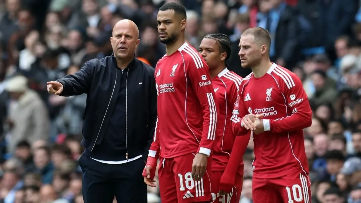 Brutális rekord felé robog Arne Slot és a Liverpool