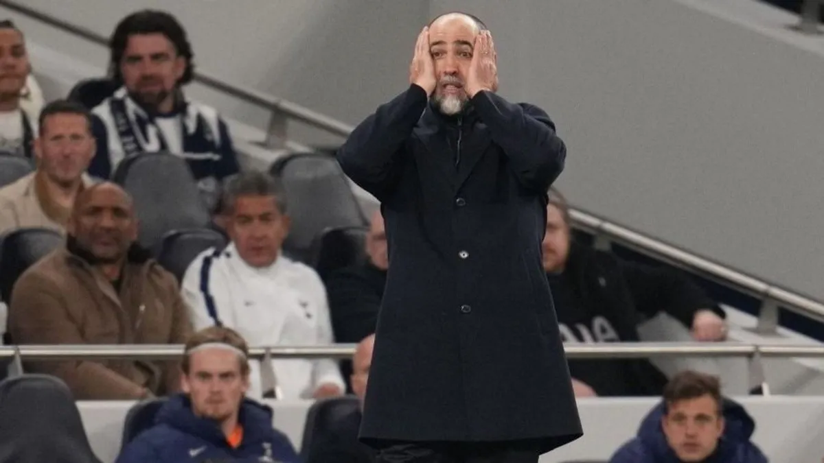 A dobogóra sem fér fel a Premier League-csapat megalázott, 44 nap után kirúgott edzője