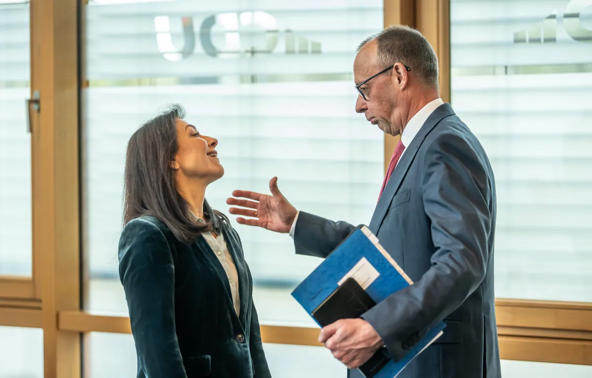 A német kormánykoalíció repedezni látszik a válság súlya alatt, Friedrich Merz elhatárolódott Katherina Reiche kijelentéseitől