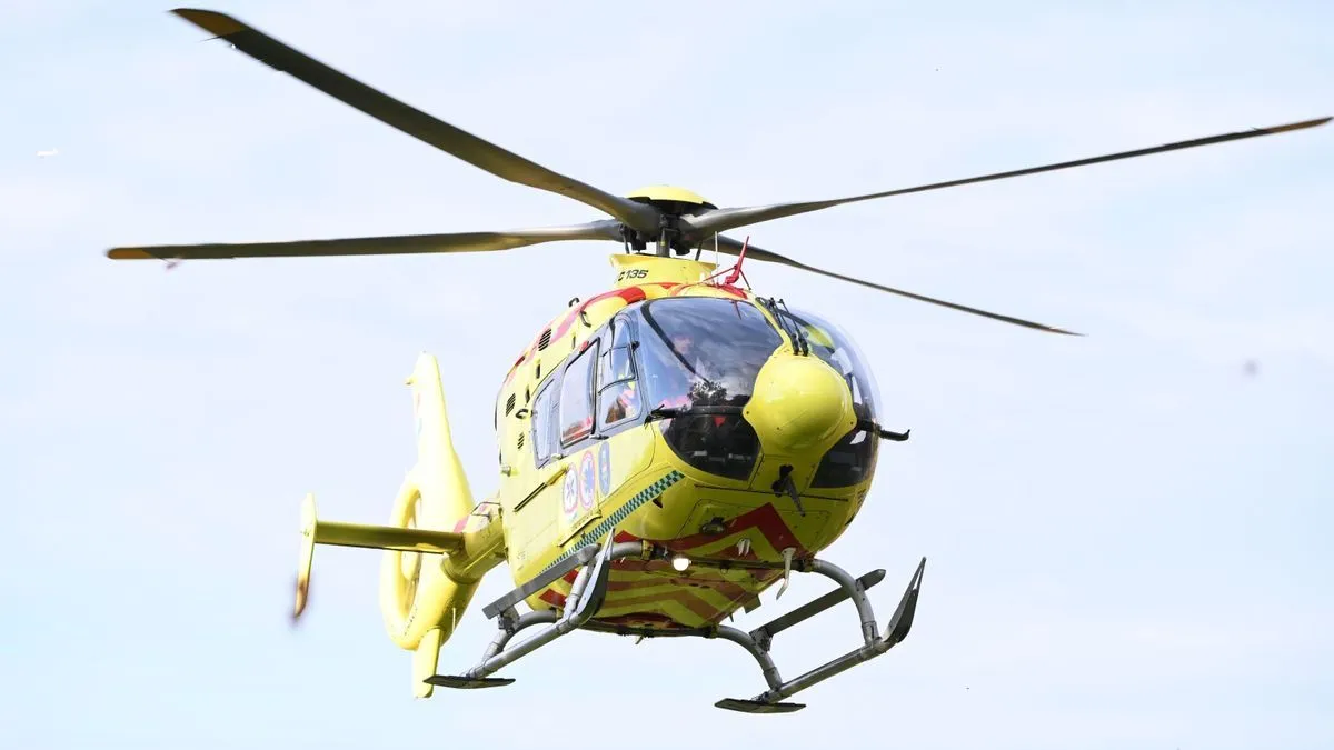 Mentőhelikopter szállt le a nőhöz, akit teherautó gázolt el Kőröshegyen