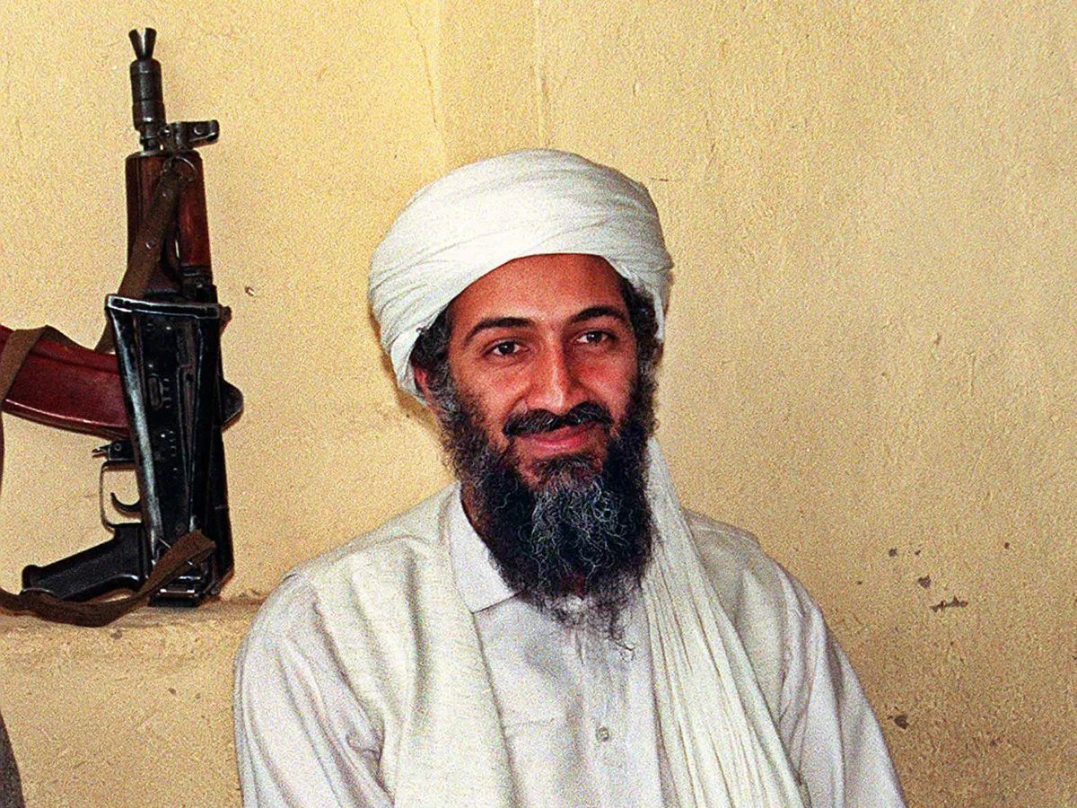 Oszáma bin Láden halála, Osama bin Laden, OszámabinLáden, OsamabinLaden,(FILES) An undated recent file picture of Saudi dissident Ossama Bin Ladin, in an undisclosed place inside Afghanistan. The Taliban said today 08 August, Saudi dissident-in-exile in Afghanistan Ossama Bin Ladin, has nothing to do with two bomb attacks against United States embassies in Kenya and Tanzania. The billionaire Bin Ladin, member of a family of wealthy Saudi construction tycoon, is blamed for two bomb blasts in his home country in 1995-96 that killed 24 US servicemen. AFP PHOTO (Photo by AFP)