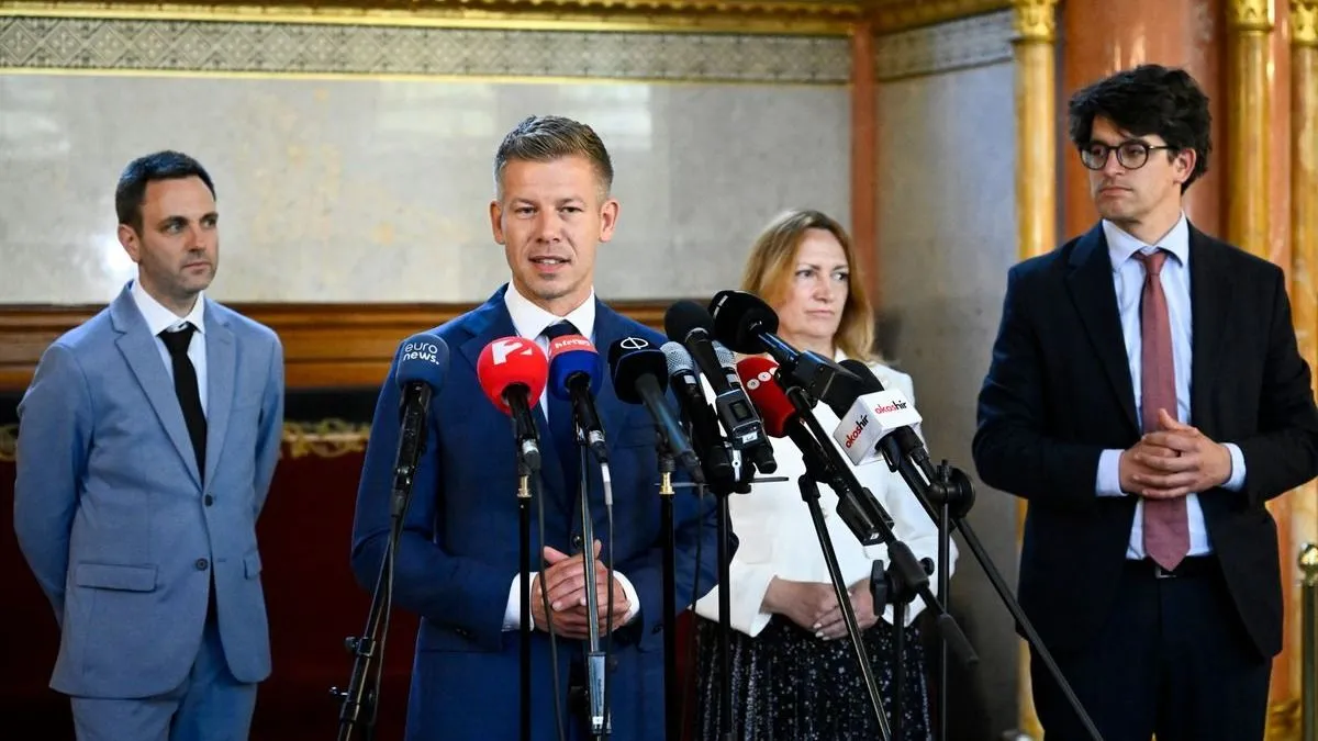 Magyar Péter bemutatta leendő kormányának hét miniszterét — image 3