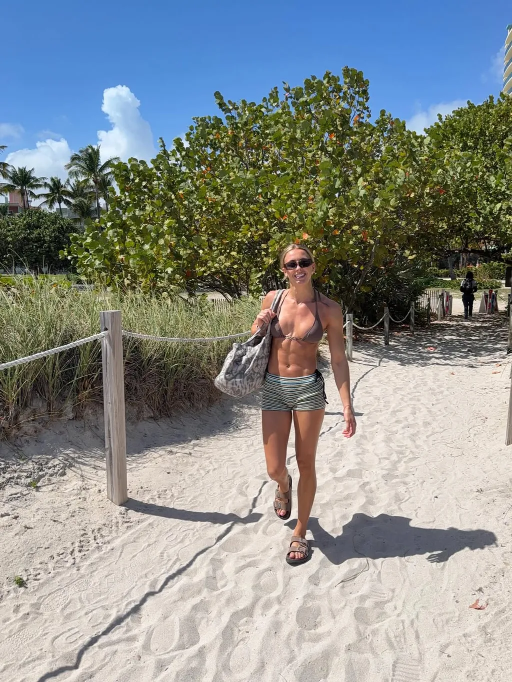 A csinos MMA sztár, Dakota Ditcheva