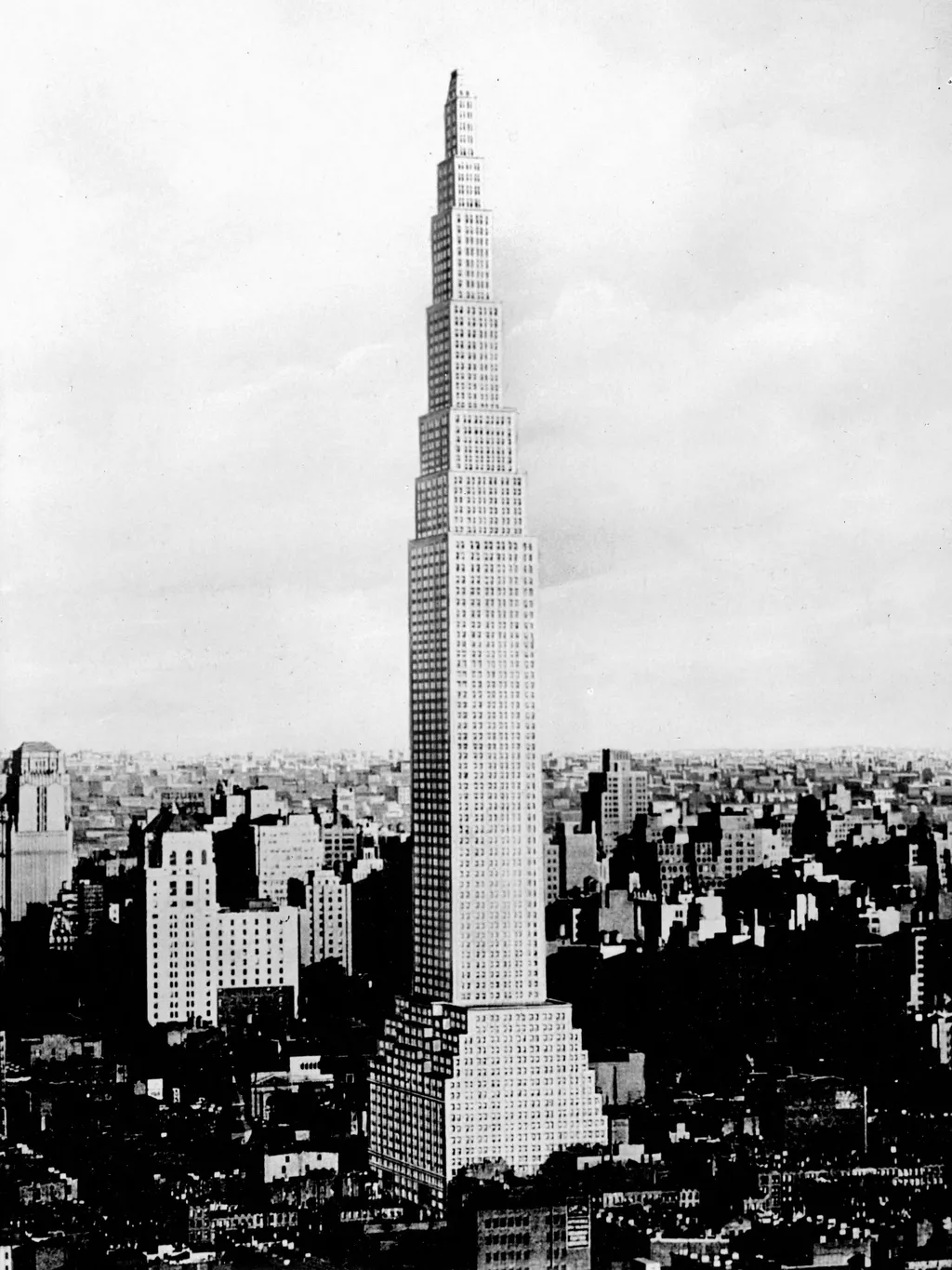 Empire State Building, EmpireStateBuilding, 
   Photomontage of the Empire State Building ( New York), on 1926, which was then built on different plans from 1929 to 1931. BOY-15701 (Photo by Jacques Boyer / Roger-Viollet via AFP)