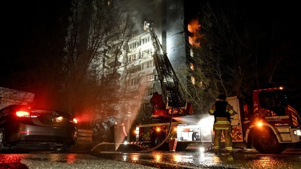 Ukrán drónok csaptak le Ufára, egy lakóépület is kigyulladt