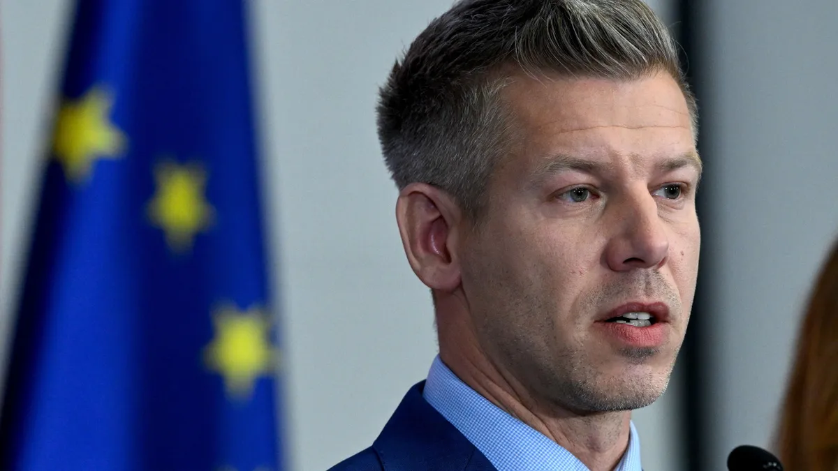 Magyar Péter bejelentette, mikor nyilvánosak az ügynökakták.