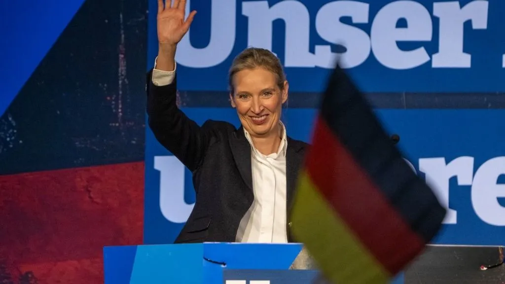 Egy friss felmérés szerint az Alternatíva Németországért (AfD) megállíthatatlanul tör előre