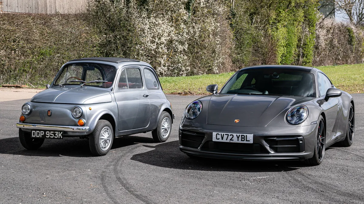 Miután elektromossá épített át, szinte mindenre a Fiat 500-asát használta Chris Rea, aki alig 2000 km-t ment a Porschéjával.