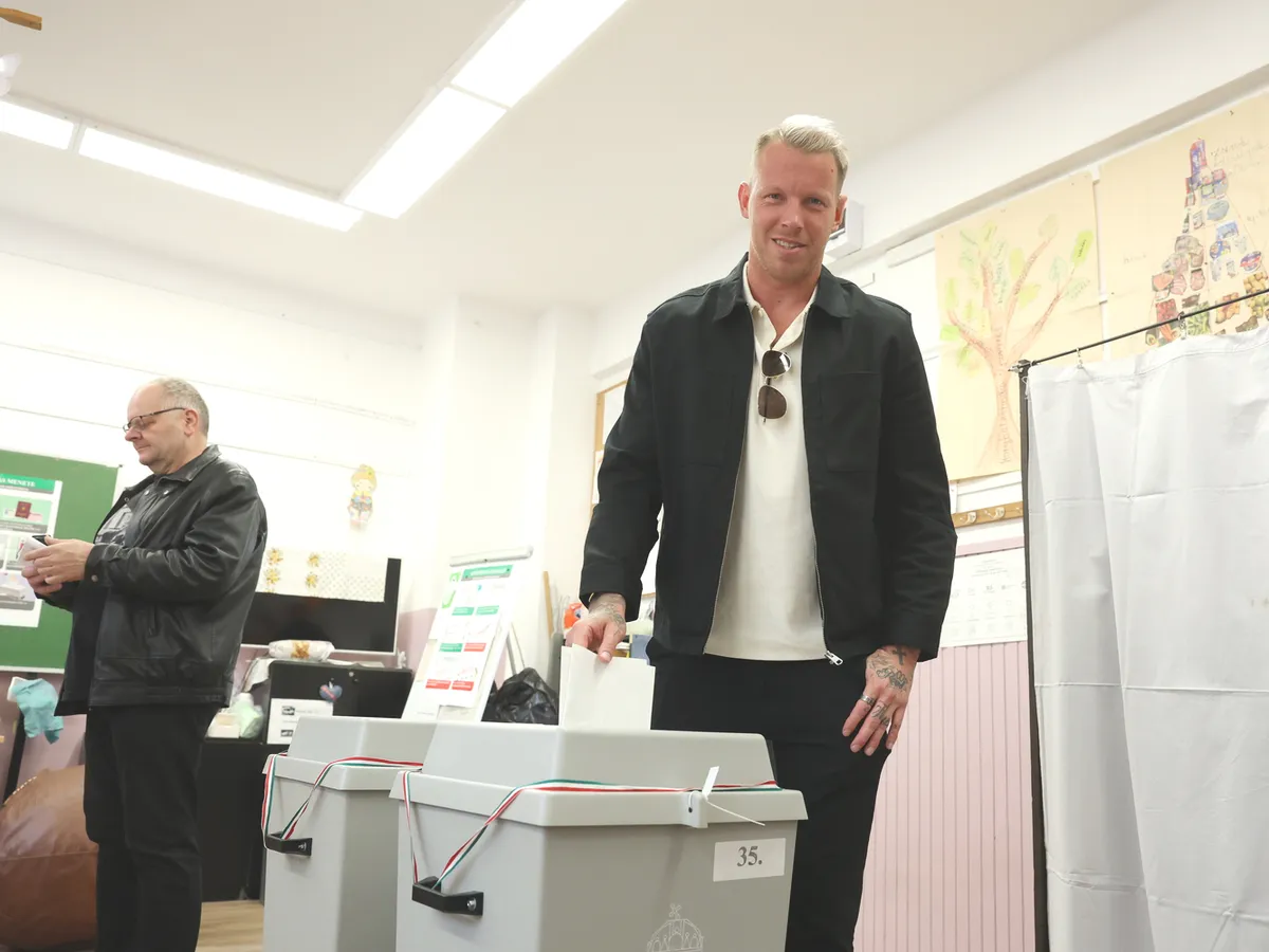 Gróf Dávid, GrófDávid, magyar labdarúgó, a Ferencváros kapusa, Országgyűlési képviselők választása, országgyűlésiképviselőkválasztása, Magyarország, választások, választások2026, választások2026szavazás, szavazás, szavazat, voks, 2026.04.12.