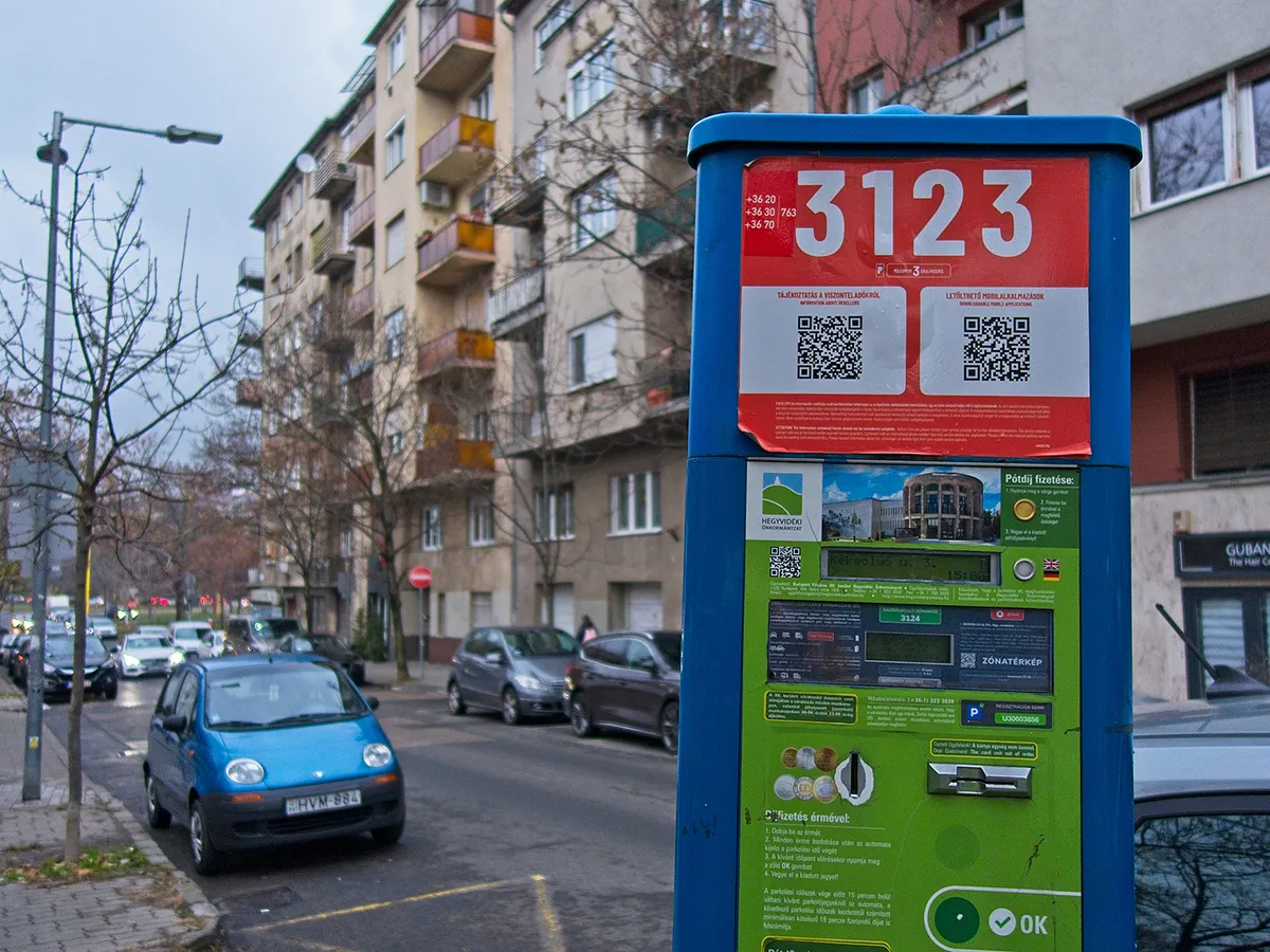 Karácsony Gergely főpolgármester terve szerint, a nyáron eltűnnek a parkolóórák a fővárosban, és drágulna is a parkolás