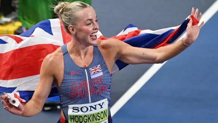 Melltartó nélkül pózolt az olimpiai bajnok futónő – felrobbant az internet