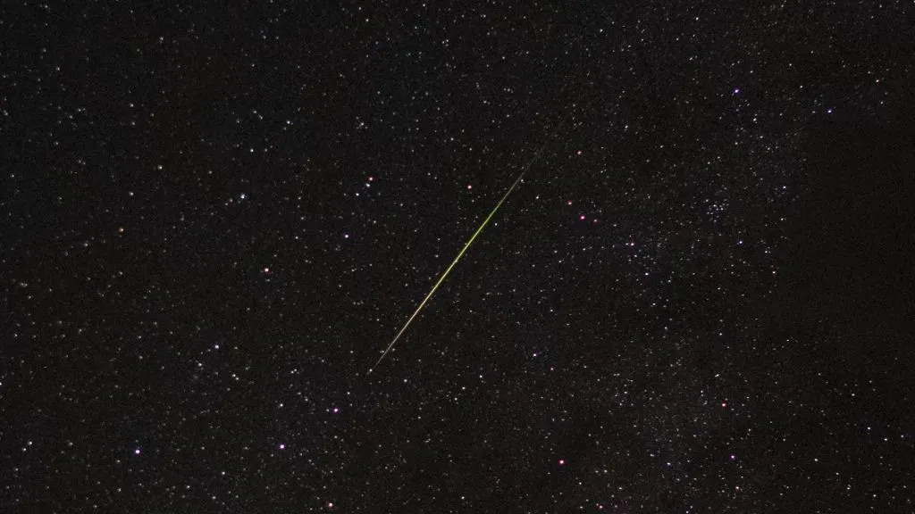 Április 14-én érkezik a Lyridák meteorraj, ám a Föld napján történik meg az igazi égi csoda: óránként akár 90 hullócsillagot is láthatunk