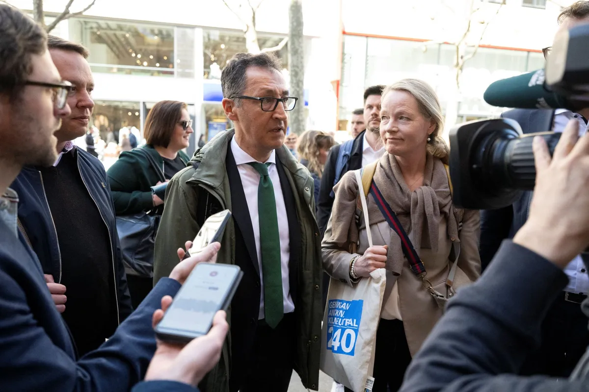 Cem Özdemir és Thekla Walker, a Alliance 90/Zöldek politikusai Stuttgartban egyeztetnek a CDU-val – „az új liberalizmus szakít a klasszikus alapelvekkel”