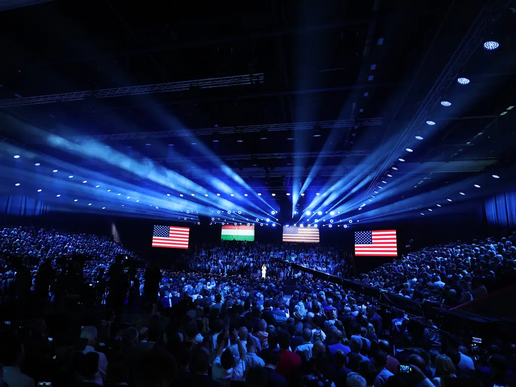Orbán Viktor, OrbánViktor, James David Vance, JamesDavidVance, amerikai alelnök, OrbánViktorDavidVance, JD Vance, JDVance, nagygyűlés, MTK Sportpark, MTKSportpark, 2026.04.07.