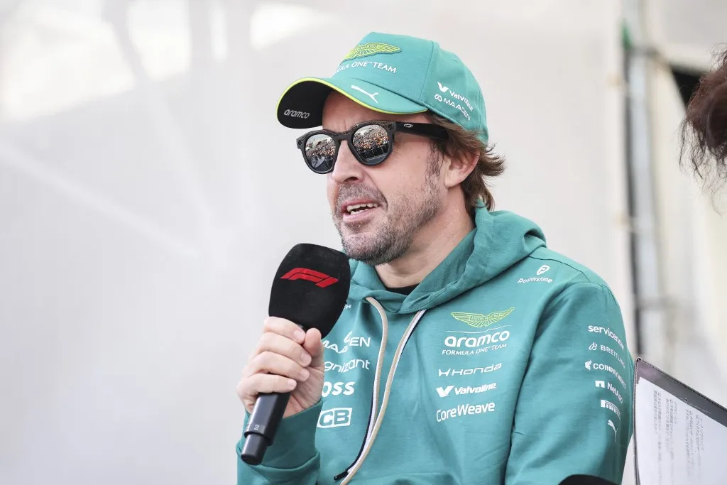 Fernando Alonso védelmébe vette a Hondát